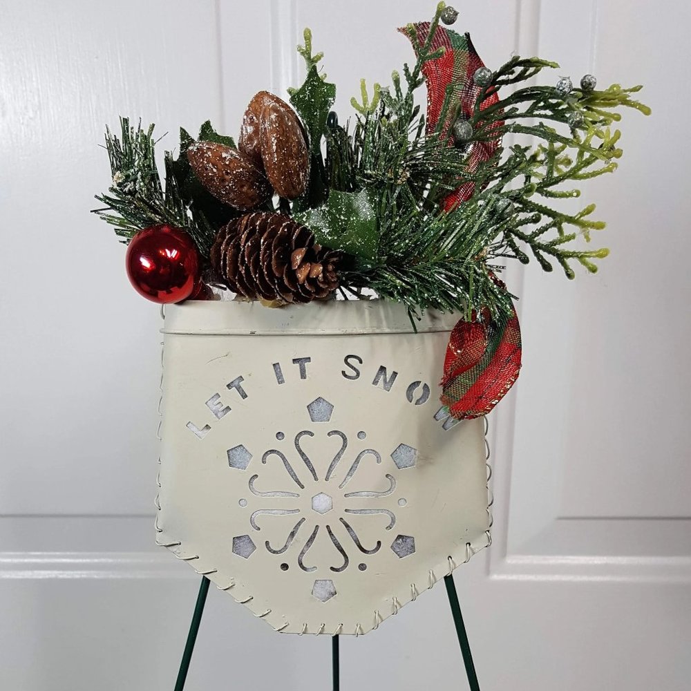 Christmas Holiday Wall Pocket Decor,‎ Mini Holiday Let It Snow - Vintage Hanger